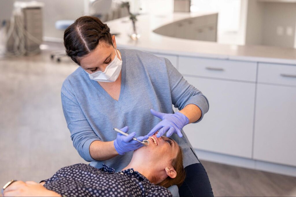 Choosing Between Metal and Clear Braces